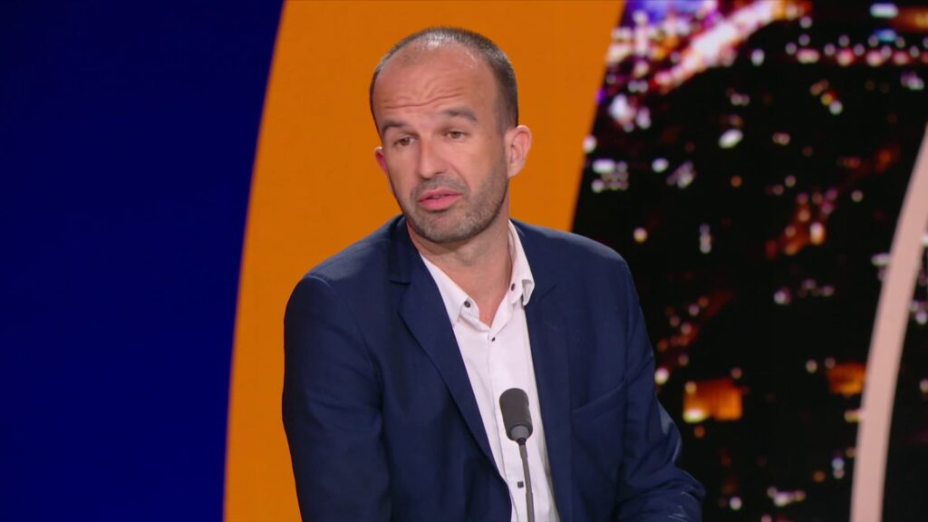 Manuel Bompard répond à la presse après des révélations sur sa vie privée