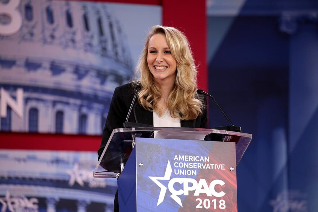 Marion Maréchal-Le Pen évoquée dans une rumeur de couple avec le rappeur Sofiane