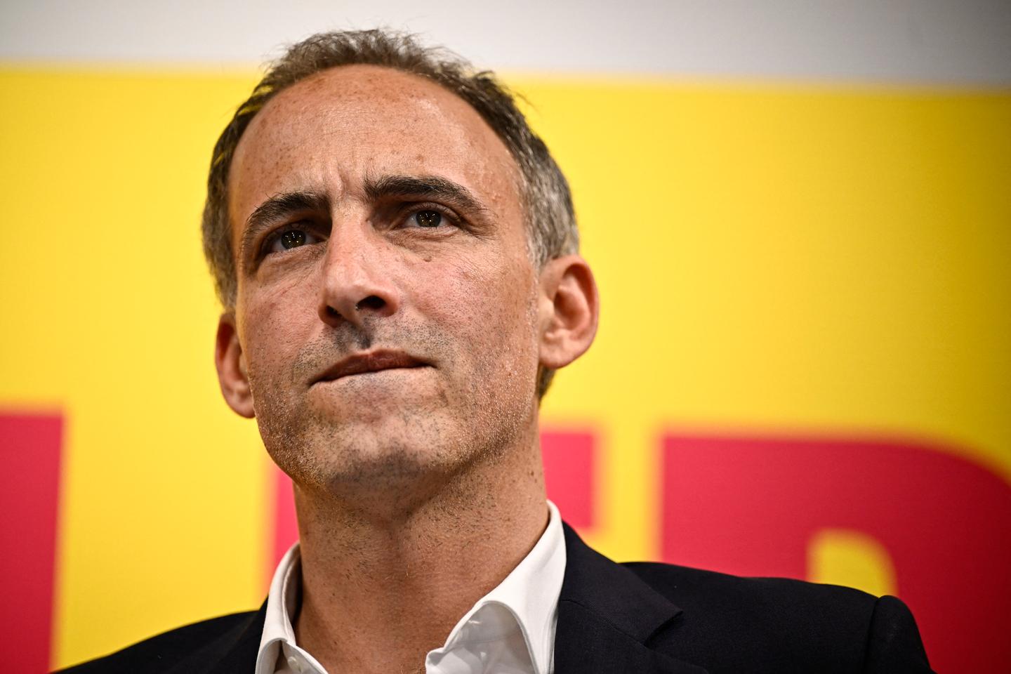 Raphaël Glucksmann meeting 2025