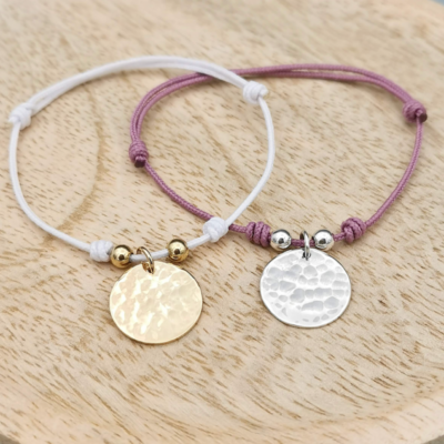 bracelet cordon medaille martelee - mon espiegle tribu
